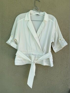 Women's Bebé White Wrap Tie Blouse